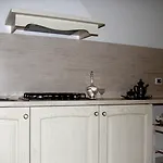 Vanessa House Bed & Breakfast 4*