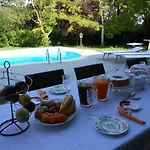 Bed & Breakfast Vanessa House 4*