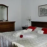Vanessa House