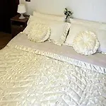 Bed and Breakfast Vanessa House 4*