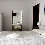 Vanessa House Bed and Breakfast