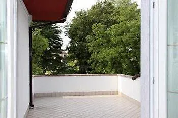 Couette-café Vanessa House