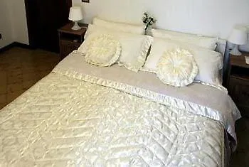 Couette-café Vanessa House 4*