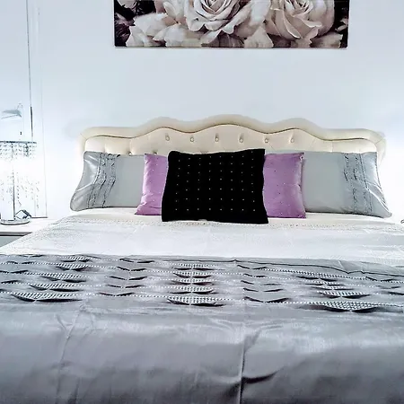 Couette-café Vanessa House