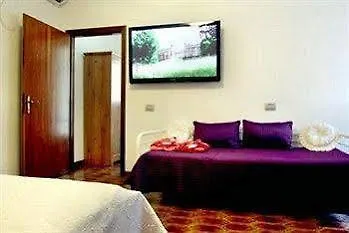 Vanessa House Couette-café 4*