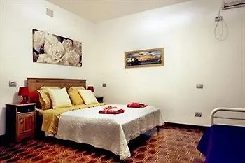 瓦内萨住宿加早餐旅馆 住宿加早餐酒店 马尔泰拉戈