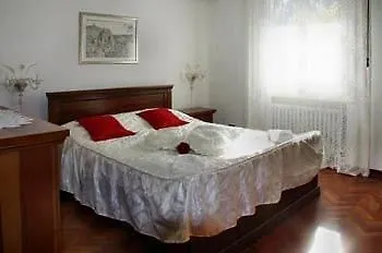 Vanessa House Oda ve Kahvaltı 4*