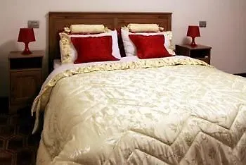 Oda ve Kahvaltı Vanessa House 4*