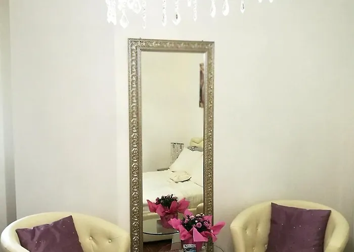 Vanessa House 4*